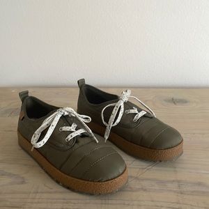 New in box. Steve Madden Cool Planet shoes. Size 7